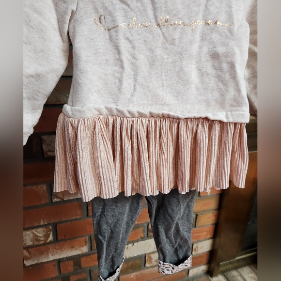 Calvin Klein Girl Outfit - Picture 4 of 5